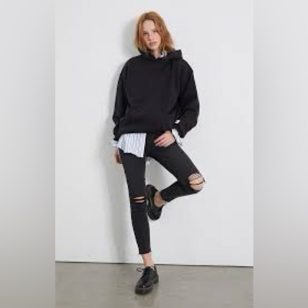 PacSun Black High Rise Jegging Distressed Jeans